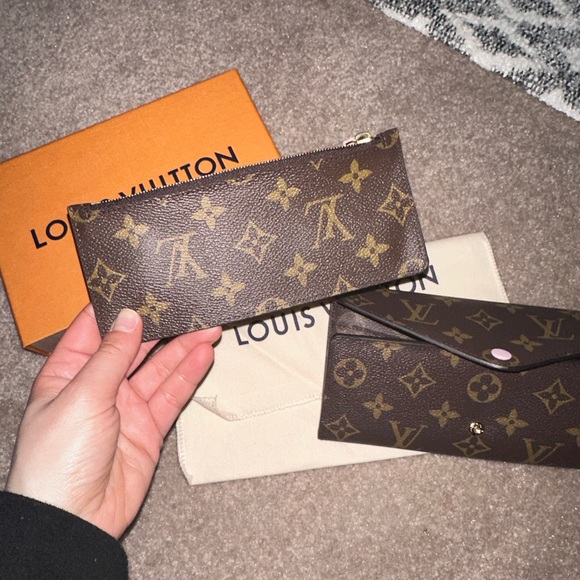 Sarah Louis Vuitton wallet in pink - Picture 3 of 11